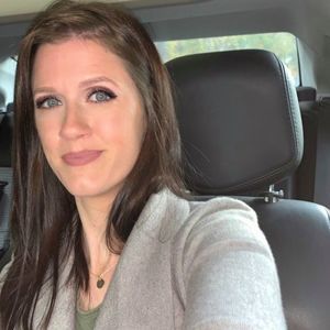 Meet your Posher, Candice